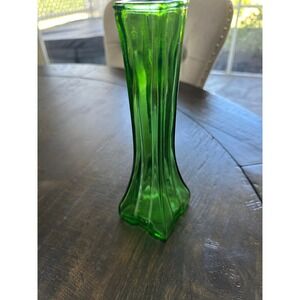 Green Glass Bud Vase Square Base Trumpet Top Elegant Home Decor Europa EUC